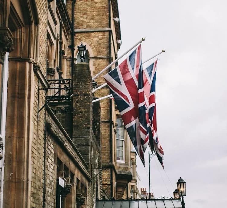 Glasgow Airport Transfers 3 United Kingdom Flag